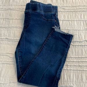 Old navy frayed hem jegging